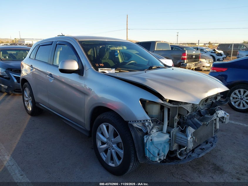 MITSUBISHI OUTLANDER SPORT ES