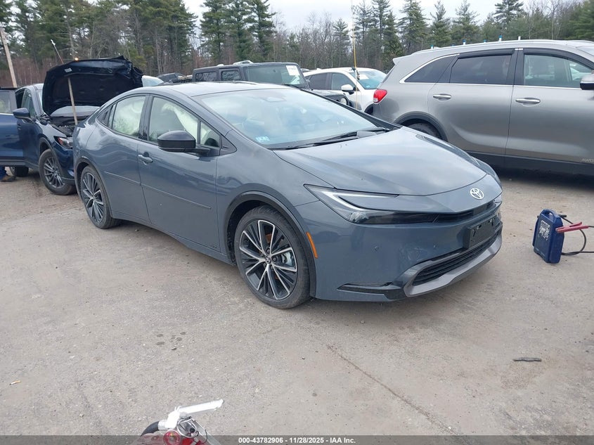 TOYOTA PRIUS XLE AWD-E