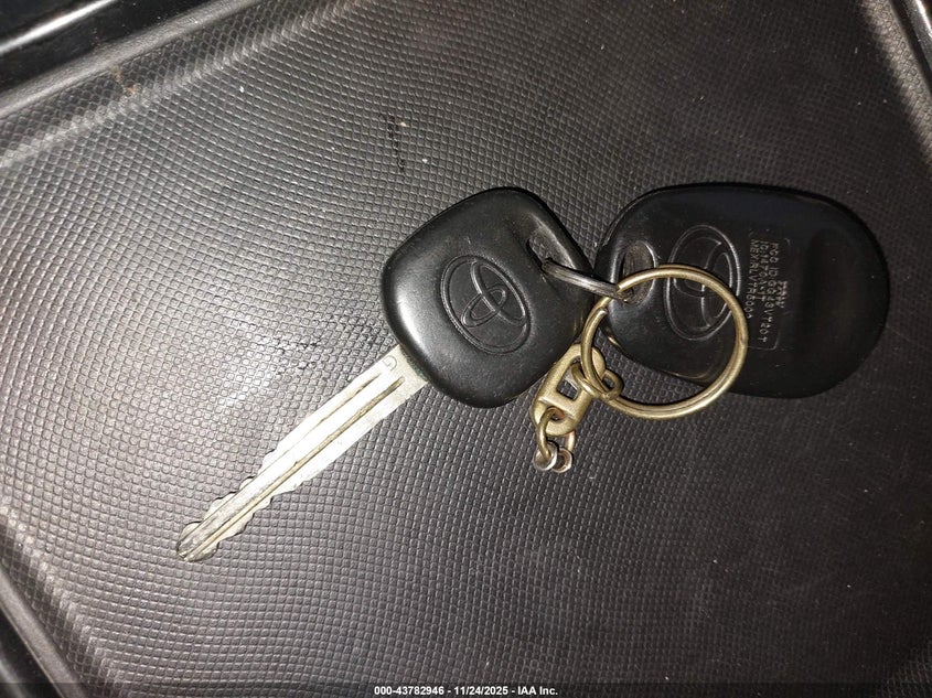 2013 Toyota Sienna Xle V6 8 Passenger VIN: 5TDYK3DC7DS288704 Lot: 43782946