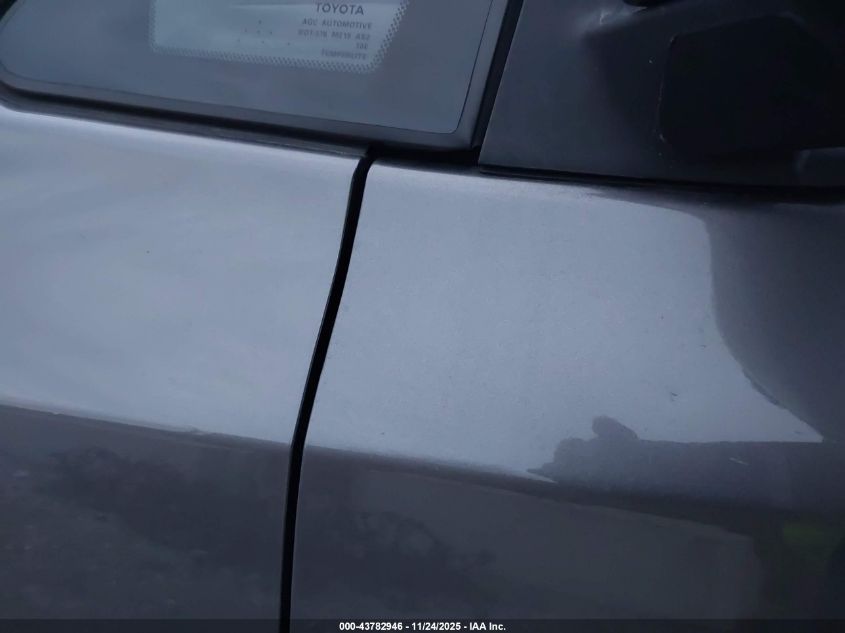 2013 Toyota Sienna Xle V6 8 Passenger VIN: 5TDYK3DC7DS288704 Lot: 43782946