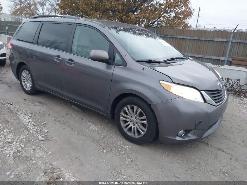 TOYOTA SIENNA XLE V6 8 PASSENGER