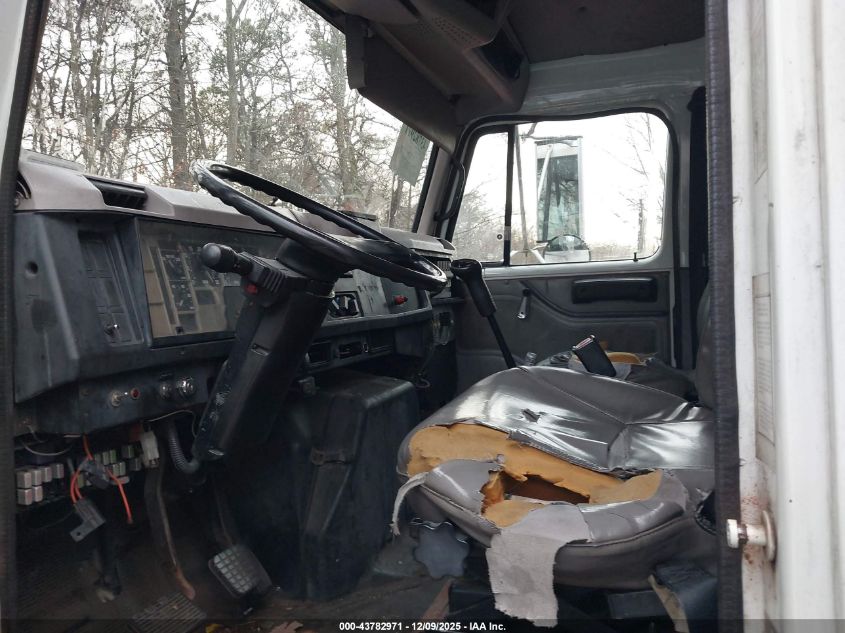 1995 International 4000 4700 VIN: 1HTSCAAM6SH695809 Lot: 43782971