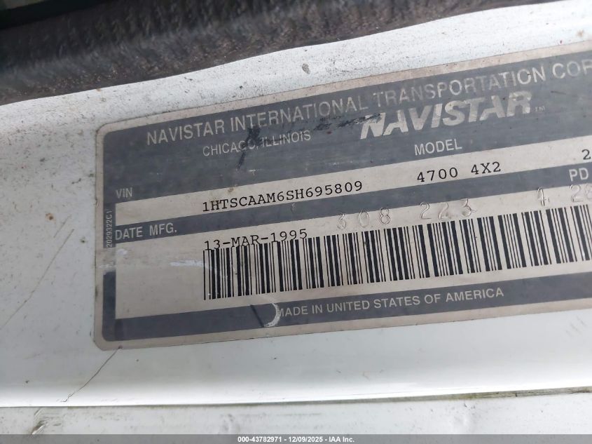 1995 International 4000 4700 VIN: 1HTSCAAM6SH695809 Lot: 43782971