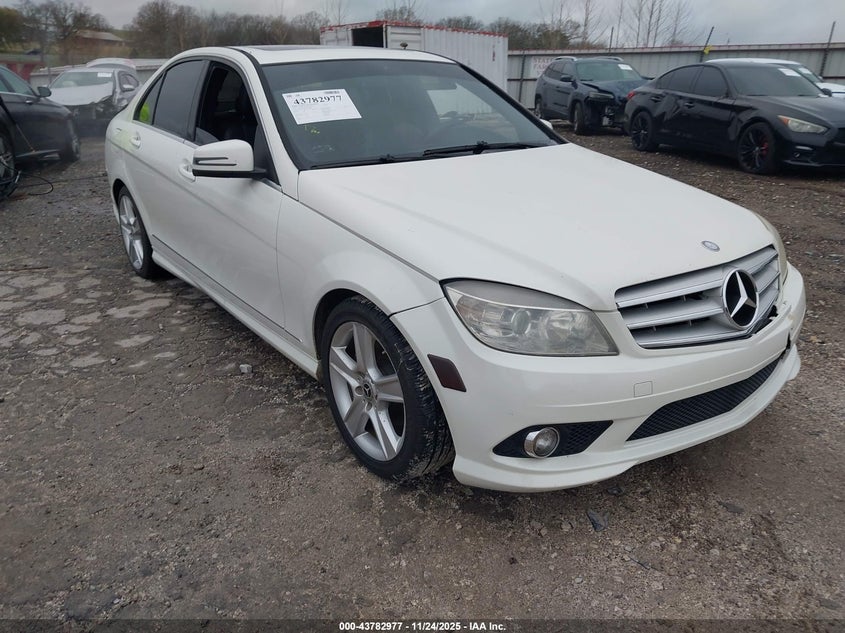 MERCEDES-BENZ C-CLASS LUXURY/SPORT