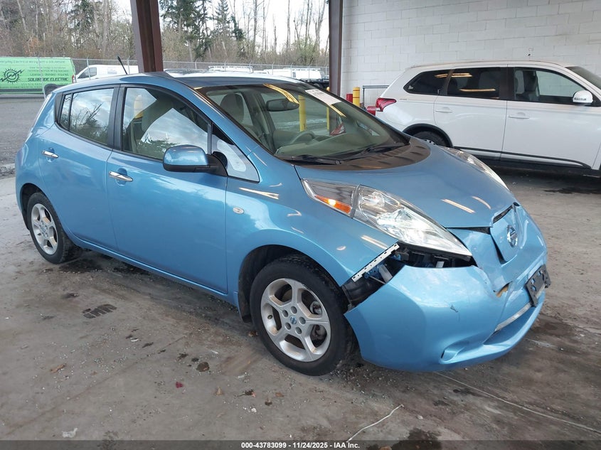 NISSAN LEAF SL