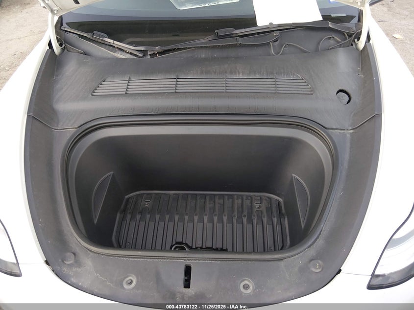 2022 Tesla Model Y Long Range Dual Motor All-Wheel Drive VIN: 7SAYGDEEXNA019609 Lot: 43783122