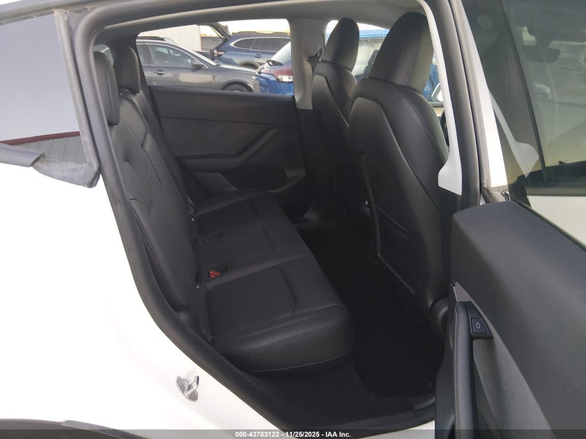 2022 Tesla Model Y Long Range Dual Motor All-Wheel Drive VIN: 7SAYGDEEXNA019609 Lot: 43783122