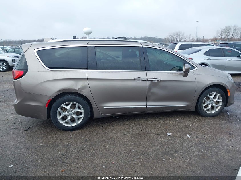 2017 Chrysler Pacifica Touring-L Plus VIN: 2C4RC1EG9HR803918 Lot: 43783125
