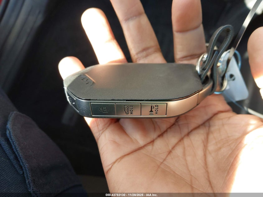 2025 Kia Carnival Mpv Ex VIN: KNDNC5K39S6490360 Lot: 43783130