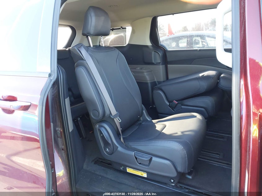 2025 Kia Carnival Mpv Ex VIN: KNDNC5K39S6490360 Lot: 43783130