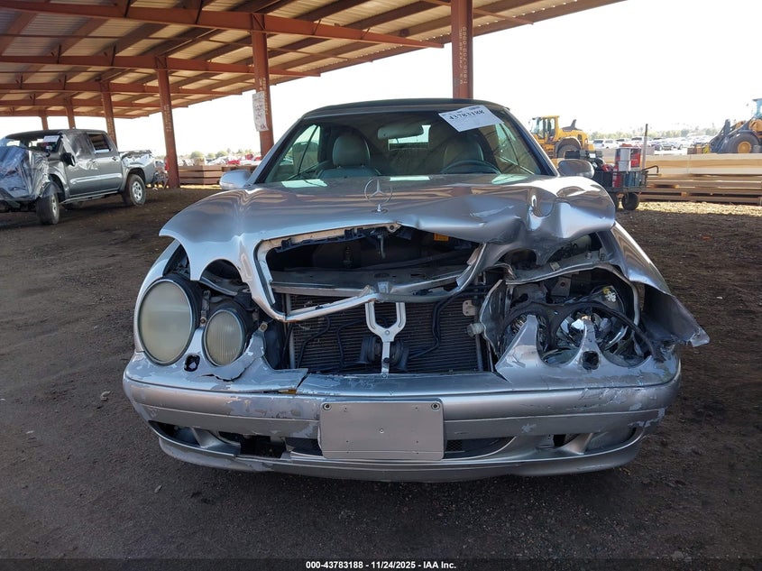 2001 Mercedes-Benz Clk 320 VIN: WDBLK65G01T070077 Lot: 43783188