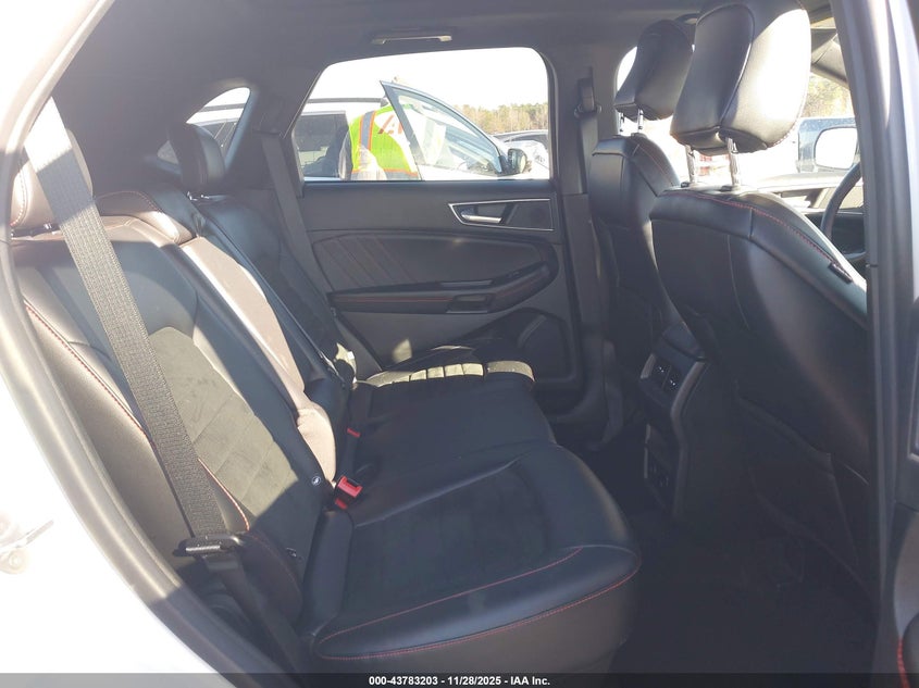 2023 Ford Edge St-Line VIN: 2FMPK4J97PBA10963 Lot: 43783203