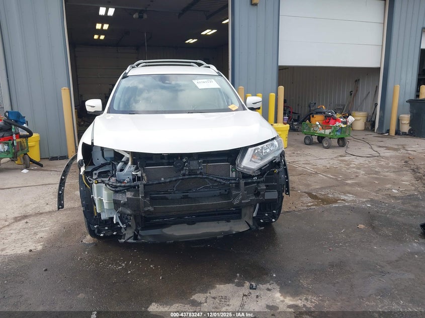 JN8AT2MV3LW104498 2020 NISSAN ROGUE photo no. 13