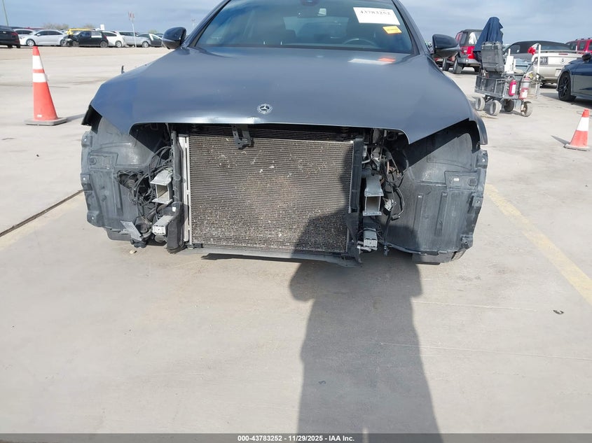 2020 Mercedes-Benz E 350 VIN: W1KZF8DB2LA818561 Lot: 43783252