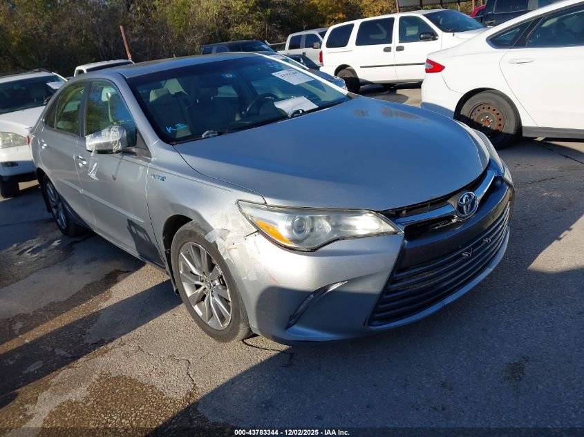 TOYOTA CAMRY HYBRID XLE