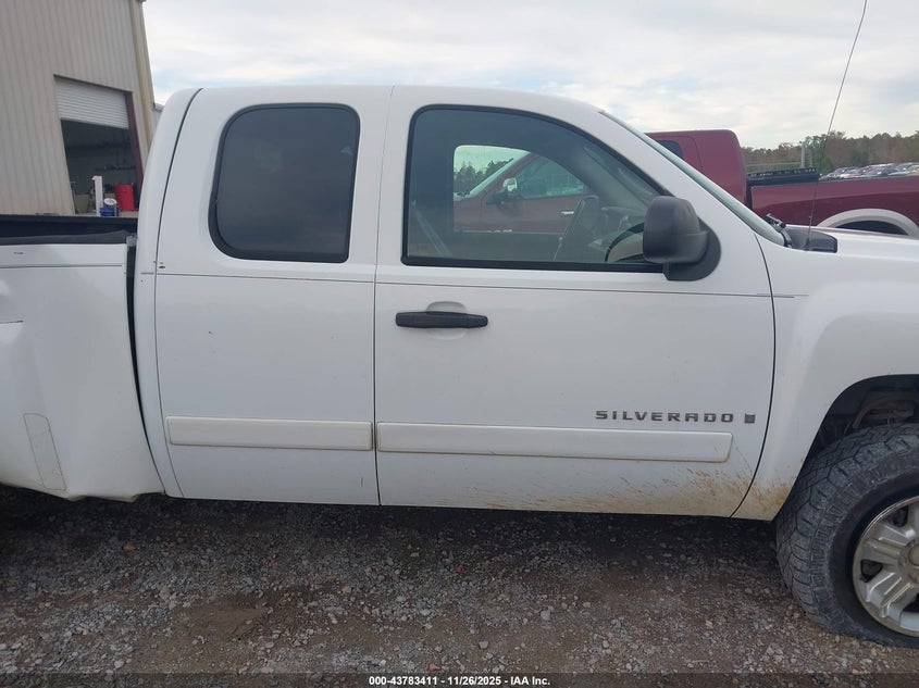 2008 Chevrolet Silverado 1500 Lt1 VIN: 2GCEK19J681290889 Lot: 43783411