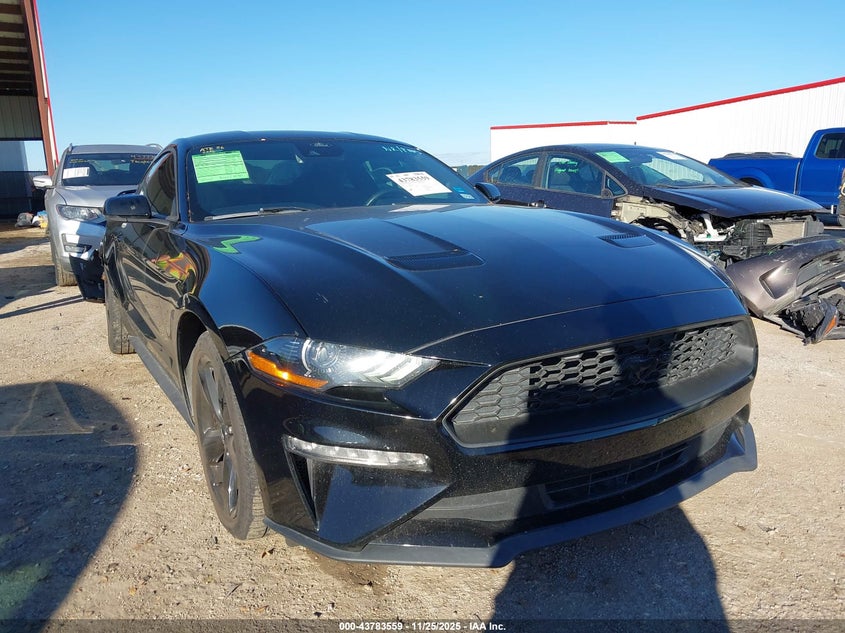 FORD MUSTANG ECOBOOST PREMIUM FASTBACK