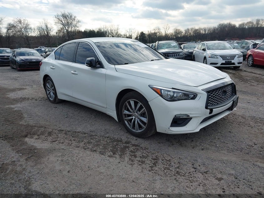 INFINITI Q50 PURE AWD