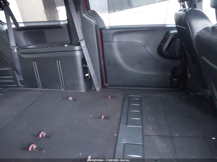 2017 Dodge Grand Caravan Gt VIN: 2C4RDGEG4HR737682 Lot: 43783604