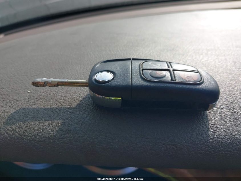 2005 Jaguar S-Type 4.2L V8 VIN: SAJWA01U75HN13555 Lot: 43783607