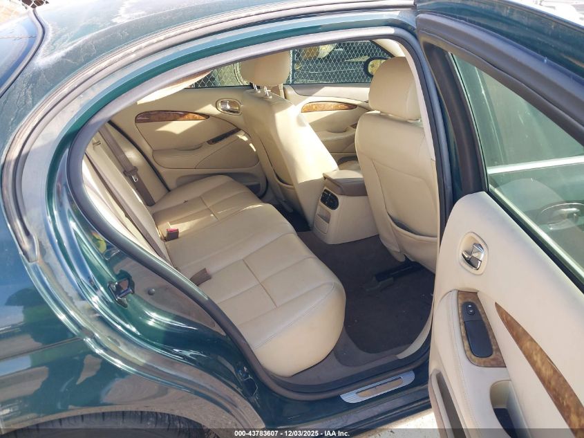 2005 Jaguar S-Type 4.2L V8 VIN: SAJWA01U75HN13555 Lot: 43783607