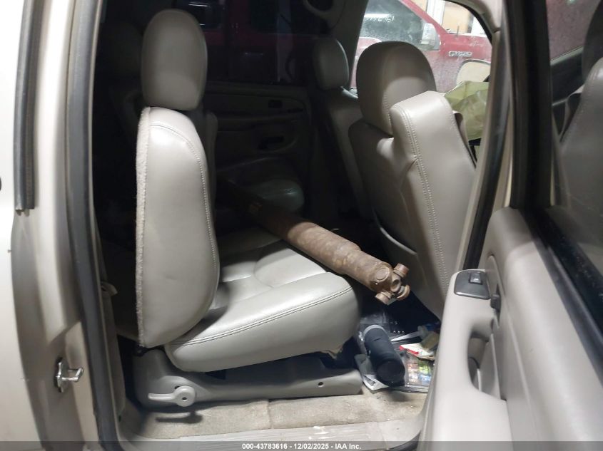 2005 Chevrolet Suburban 1500 Lt VIN: 3GNFK16Z35G150422 Lot: 43783616