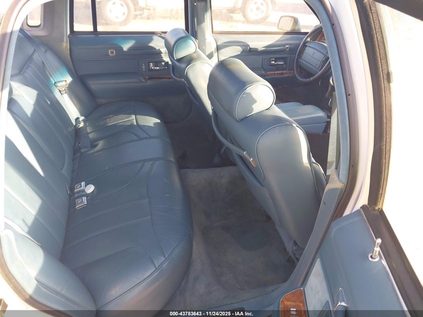 1993 Lincoln Town Car Signature/Jack Nicklaus VIN: 1LNLM82W2PY685059 Lot: 43783643