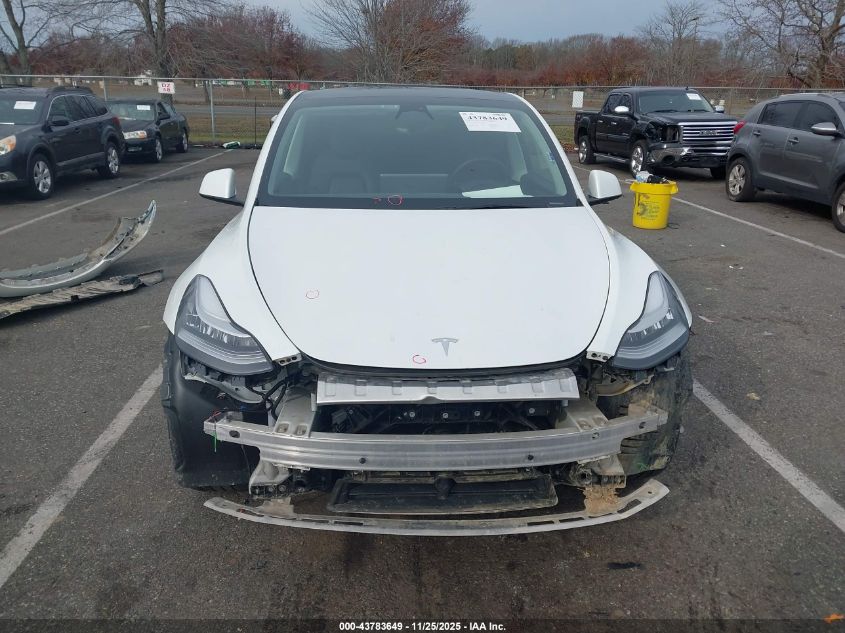 2022 Tesla Model Y Long Range Dual Motor All-Wheel Drive VIN: 7SAYGDEE6NA013287 Lot: 43783649