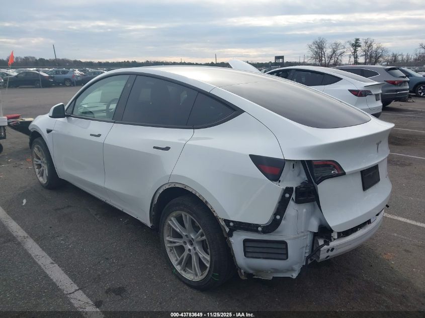 2022 Tesla Model Y Long Range Dual Motor All-Wheel Drive VIN: 7SAYGDEE6NA013287 Lot: 43783649