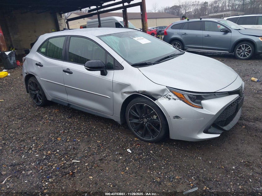 TOYOTA COROLLA SE NIGHTSHADE EDITION