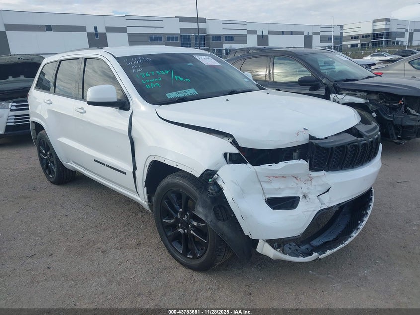 JEEP GRAND CHEROKEE ALTITUDE 4X2