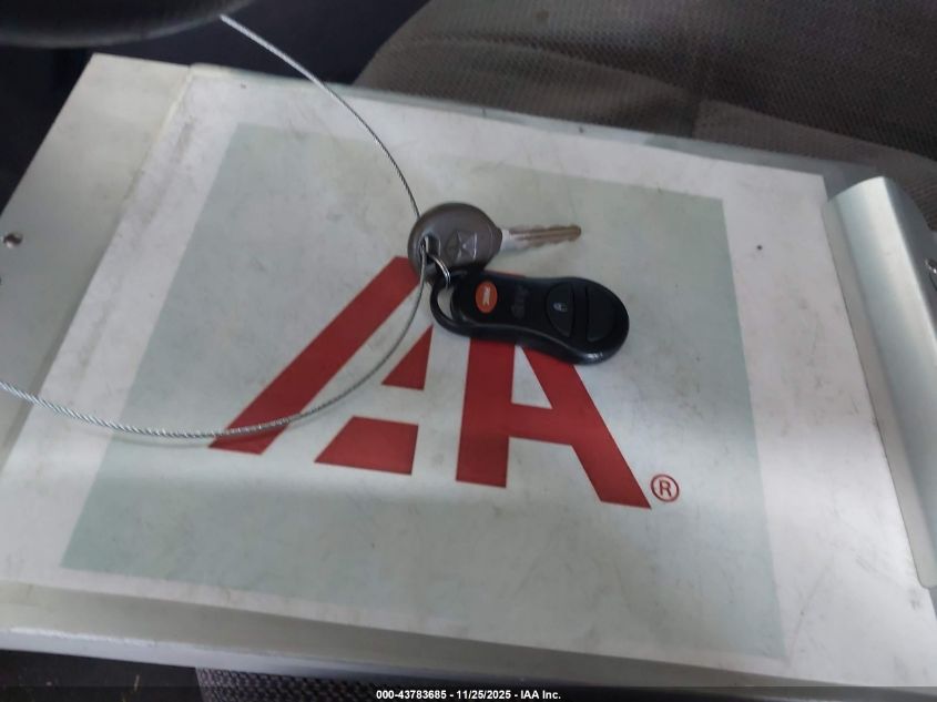 2000 Jeep Grand Cherokee Laredo VIN: 1J4GW48S3YC197566 Lot: 43783685