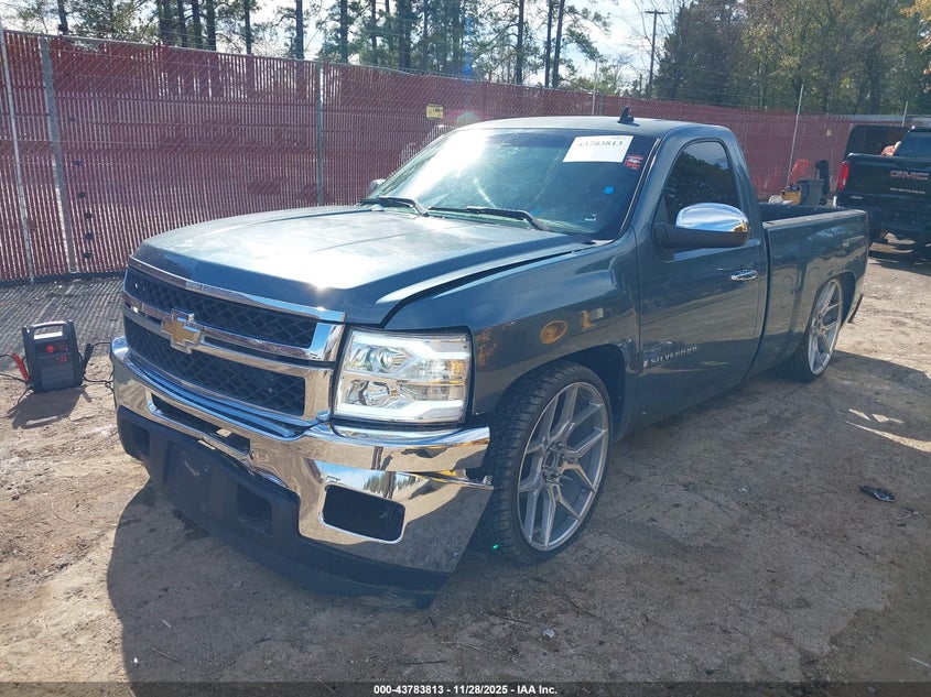1GCEC14C77Z576570 2007 CHEVROLET SILVERADO photo no. 2