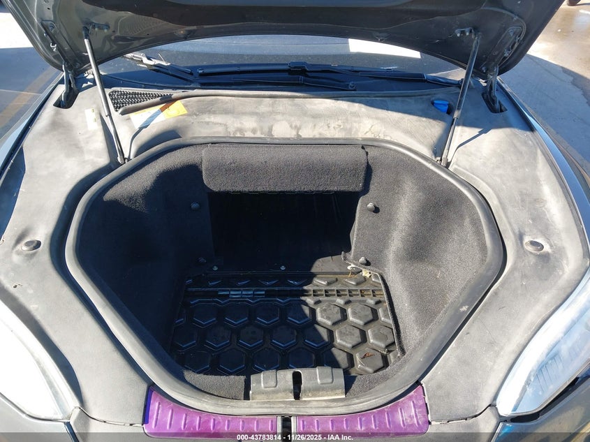 2013 Tesla Model S Performance VIN: 5YJSA1CP3DFP06231 Lot: 43783814