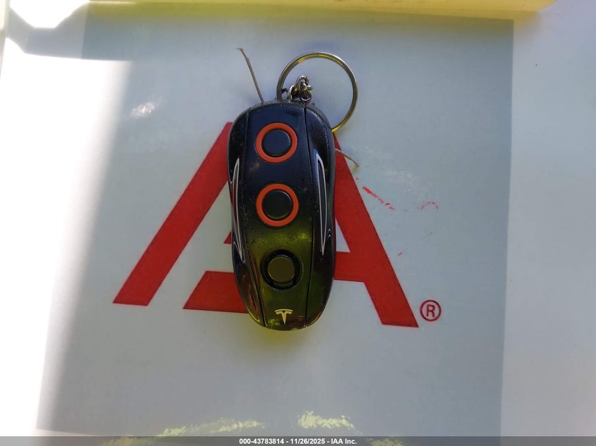 2013 Tesla Model S Performance VIN: 5YJSA1CP3DFP06231 Lot: 43783814