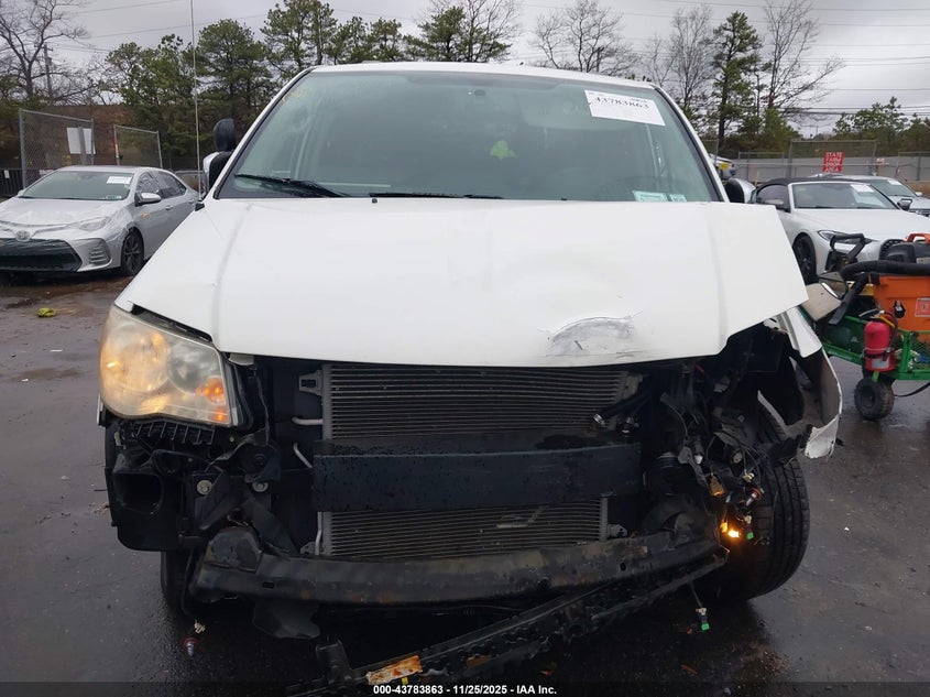 2013 Chrysler Town & Country Touring-L VIN: 2C4RC1CG1DR623829 Lot: 43783863