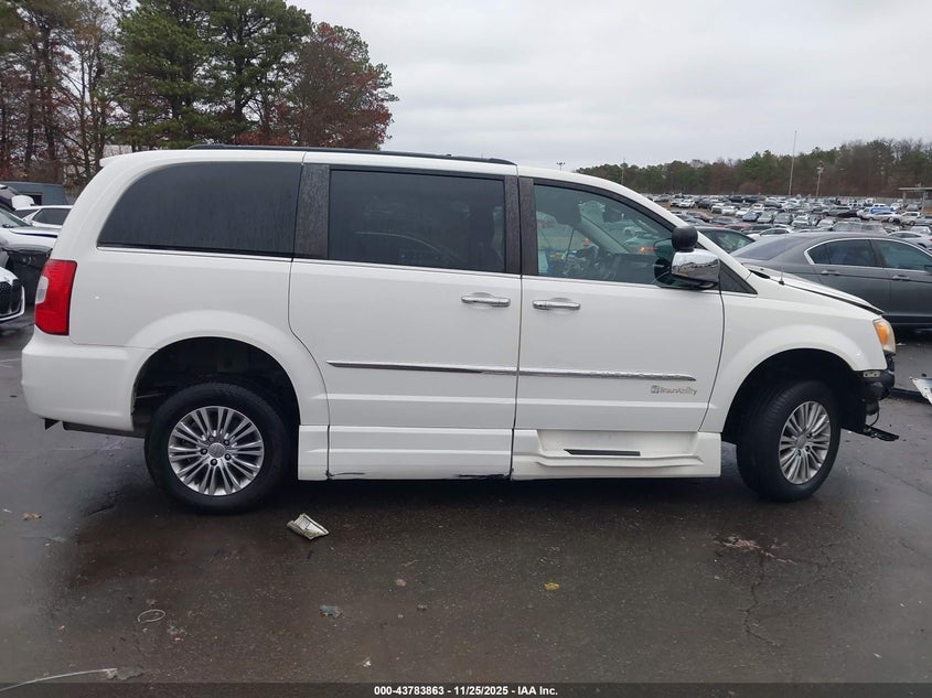 2013 Chrysler Town & Country Touring-L VIN: 2C4RC1CG1DR623829 Lot: 43783863