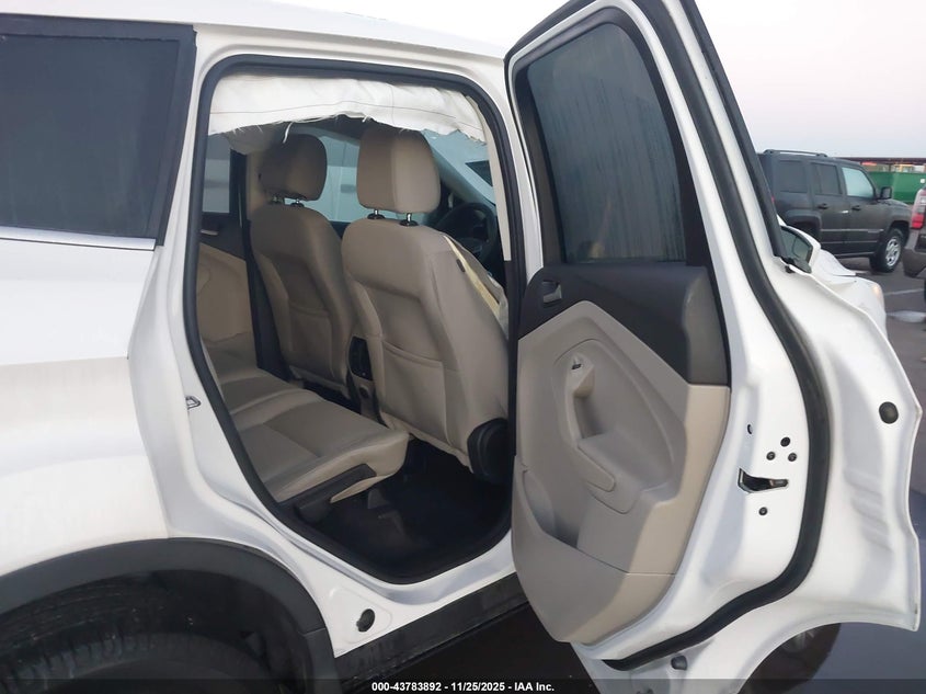 2017 Ford Escape Se VIN: 1FMCU0G90HUE16586 Lot: 43783892