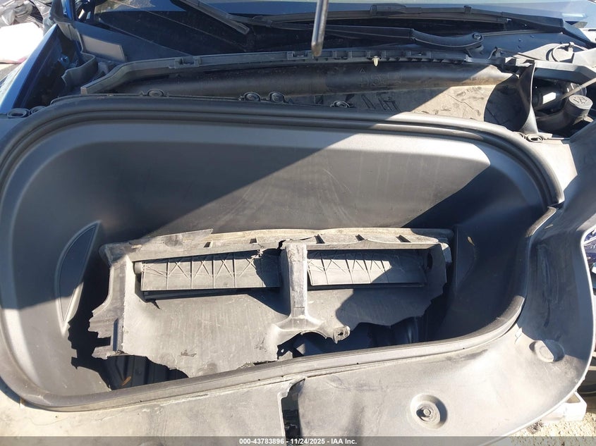 2022 Tesla Model Y Performance Dual Motor All-Wheel Drive VIN: 7SAYGDEF7NF401057 Lot: 43783896