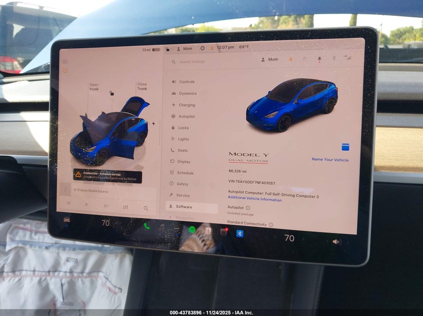 2022 Tesla Model Y Performance Dual Motor All-Wheel Drive VIN: 7SAYGDEF7NF401057 Lot: 43783896