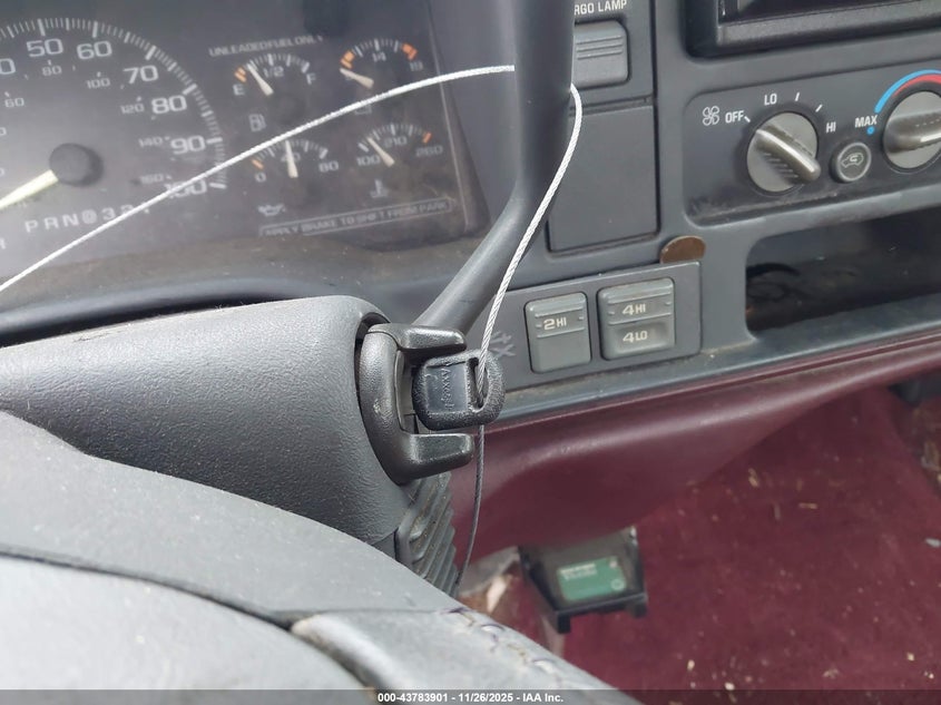 1996 Chevrolet Gmt-400 K1500 VIN: 1GCEK14R8TZ163753 Lot: 43783901