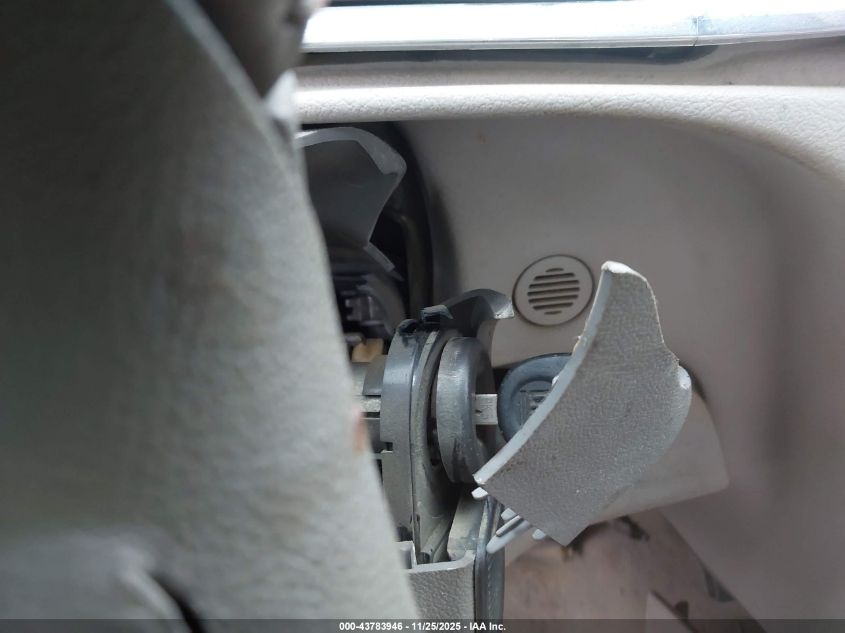 2009 Buick Lacrosse Cx VIN: 2G4WC582591139770 Lot: 43783946