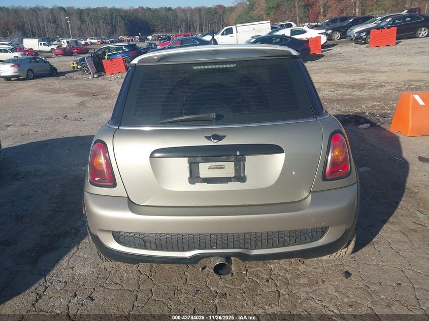 2008 Mini Cooper S VIN: WMWMF73568TV36443 Lot: 43784028