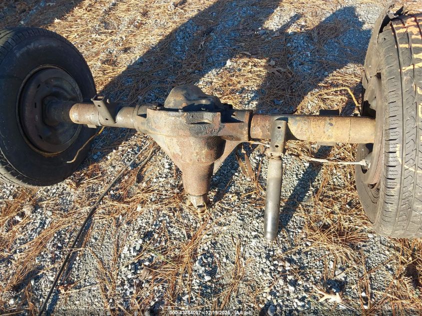 1995 Axel Equipment VIN: 3670660 Lot: 43784057