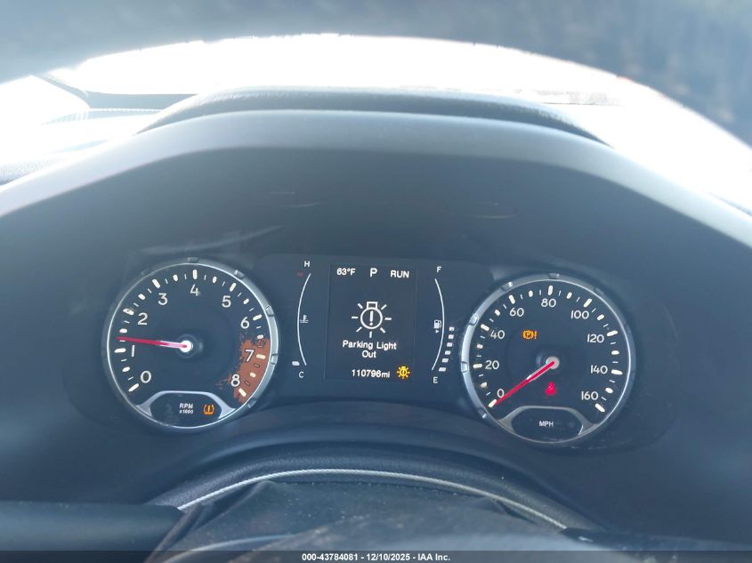 2017 Jeep Renegade Altitude 4X4 VIN: ZACCJBBB2HPG21847 Lot: 43784081