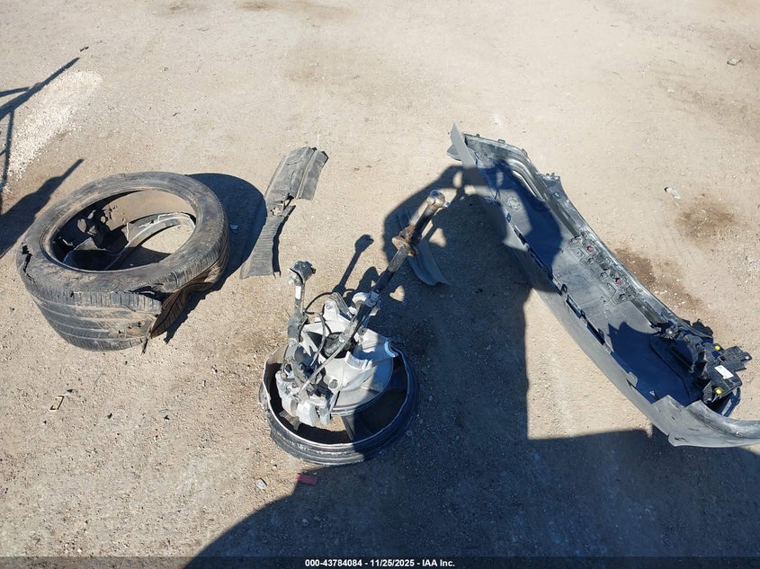 2026 Tesla Model Y Long Range Dual Motor All-Wheel Drive/Long Range Launch Series VIN: 7SAYGDEE2TA396741 Lot: 43784084