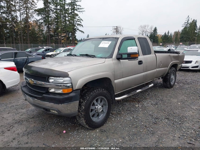 1GCHK291X2E155472 2002 CHEVROLET SILVERADO photo no. 2