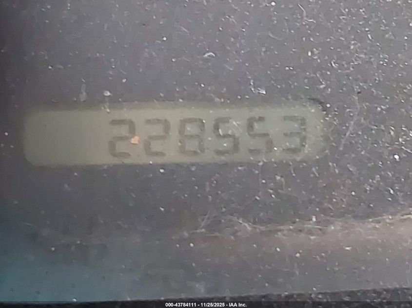 1998 Dodge Ram 2500 VIN: 1B7KC2365WJ193096 Lot: 43784111