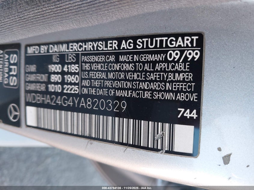 2000 Mercedes-Benz C 230 Kompressor VIN: WDBHA24G4YA820329 Lot: 43784136