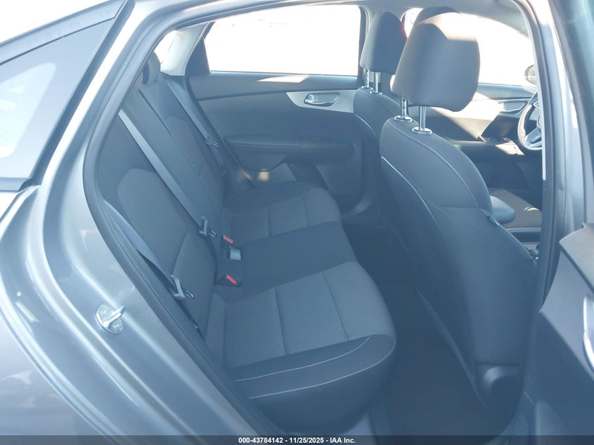 2024 Kia Forte Lxs VIN: 3KPF24AD3RE738294 Lot: 43784142